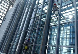 大廈外墻清洗安全繩吊板如何操作，趕緊來看