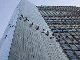 鷹隆環(huán)境外墻清洗步驟及工作流程!