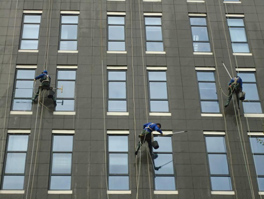 如何正確選擇外墻清洗公司?