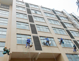 如何外墻清洗,才能更加安全有效?